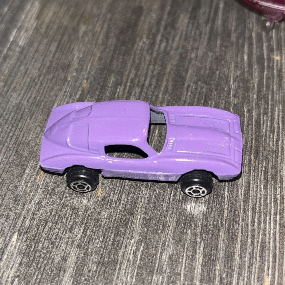 Lot Of 4 Tootsie Toy Metal Cars And Boat